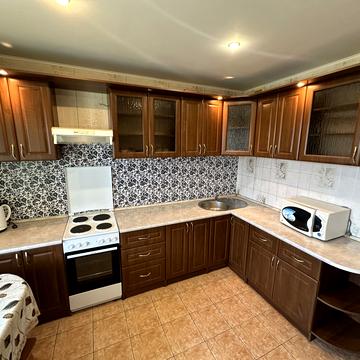 Лариси Руденко вул., 21