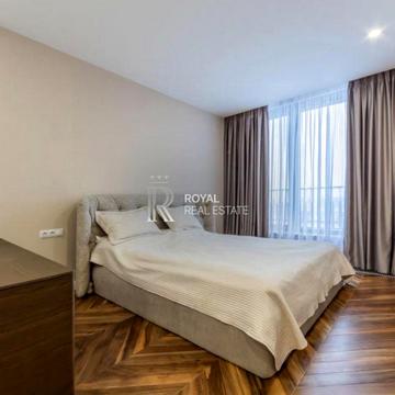 Набережно-Рибальська дорога вул., (Будинок 11)