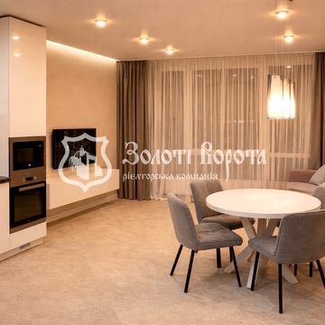 Дніпровська набережна вул., 20-Б