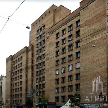 Саксаганського вул., 45