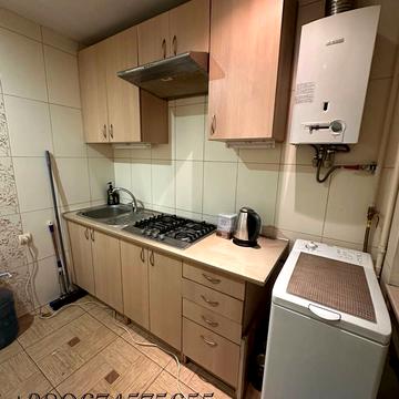 Пасічна вул., 56