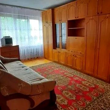 Павла Тичини вул., 15