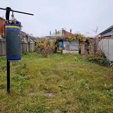 Житня вул., 12