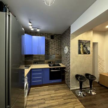 Героїв Небесної Сотні просп., 32/1