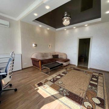 Лесі Українки бульв., 7-А