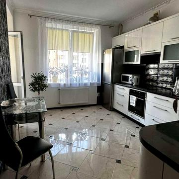 Княгині Ольги вул., 122а