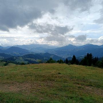 Верховина, Верховинський, Івано-Франківська область 259200.0 USD