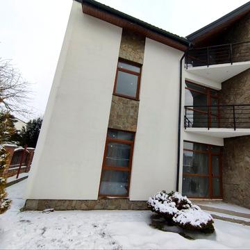 Гулака-Артемовського вул., 20