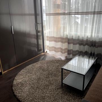 Петриківська вул., 10