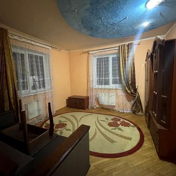 Миколи Голубця вул. (), 21