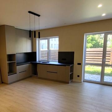 Мисливська вул.