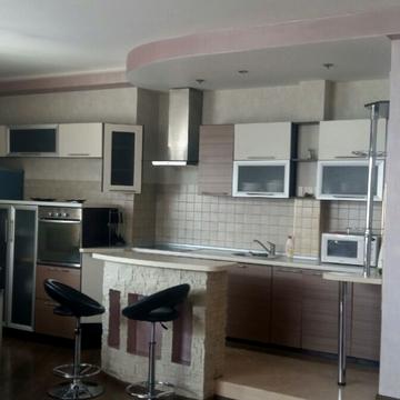 Чорновола, 25