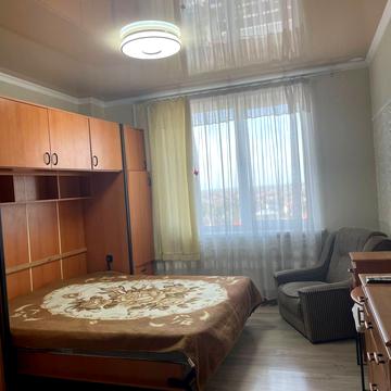 Полковника Гуляєва просп. (Маршала Жукова), 111