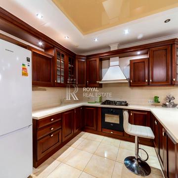 Предславинська вул., 31/11