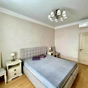 Джона Маккейна вул. (Івана Кудрі), 7