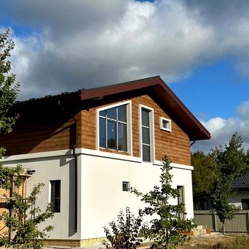 Молодіжна, 154