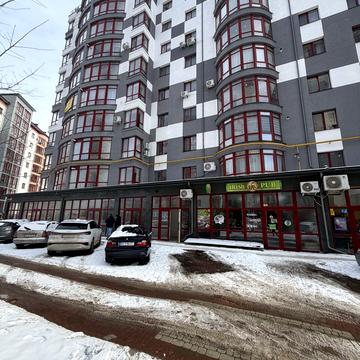 Європейська вул., 1