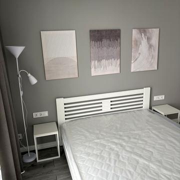 Причальна вул., 10