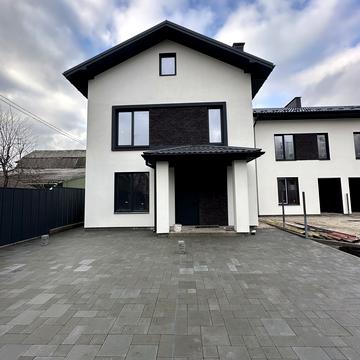 Миколи Вінграновського вул. (1 Травня)