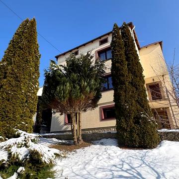 Великопільська вул., 1