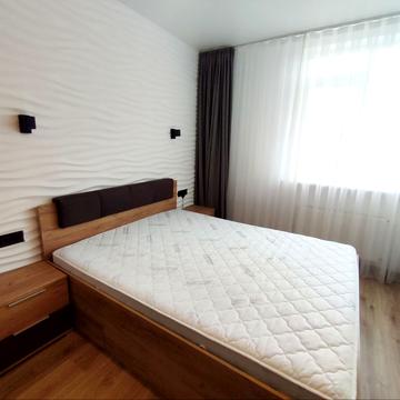 Зелена вул., 204б