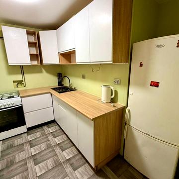 Олександра Поля просп. (Кірова), 94-А