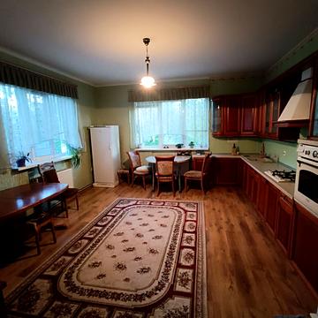 Гулака-Артемовського вул., 7