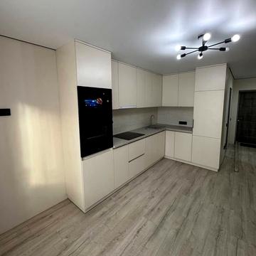 Героїв Крут вул., (Будинок 3)