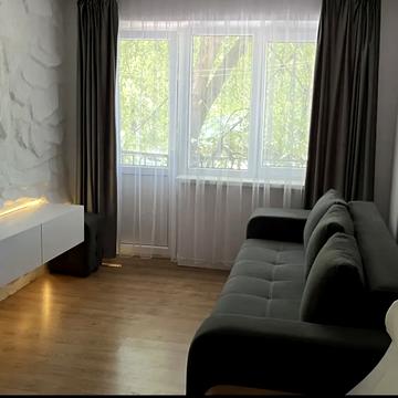 Капушанська вул., 35