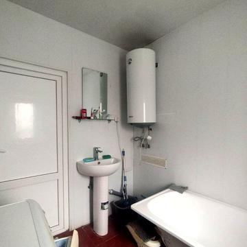 Нечуя-Левицького вул., 5