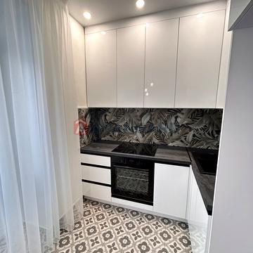 Олександрівська вул., 3