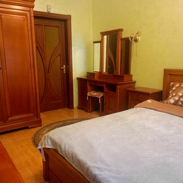 Вайсера вул., 4/2