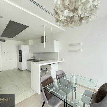 Андрія Верхогляда вул. (Михайла Драгомирова), 11