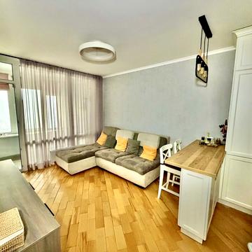 Дніпровська набережна вул., 16-Г