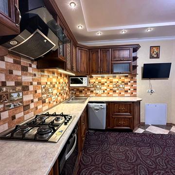 Василя Симоненка вул., (Будинок 3)