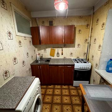 Празька вул., 3