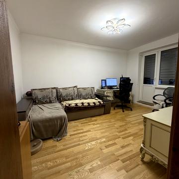 Гната Хоткевича вул., 30