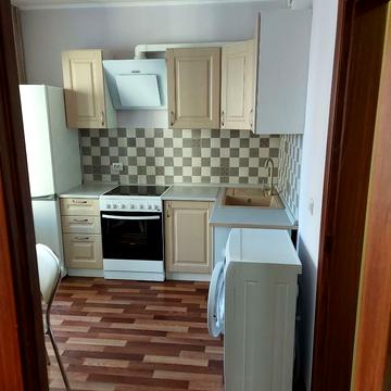 Бориса Гмирі вул., 10/40