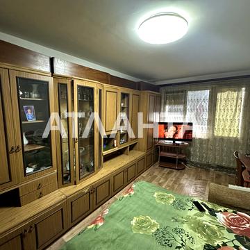 Академіка Корольова вул., 8