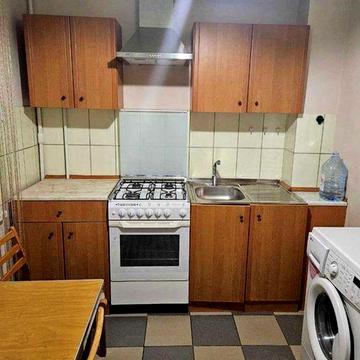 Академіка Павлова вул., 162