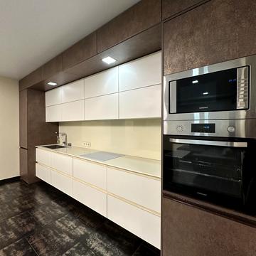 Слави бульв., 45-Б