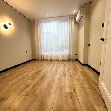 Карпатська вул., 10-Б