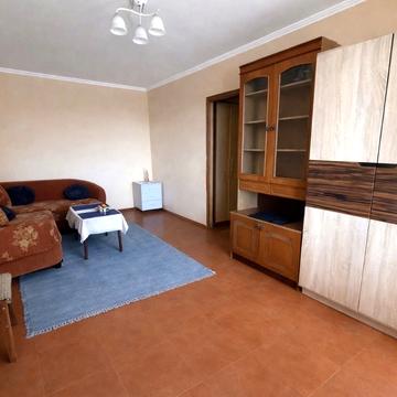 Леся Курбаса просп., 4