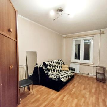 Левка Лукяненка вул. (Маршала Тимошенка), 1-Е