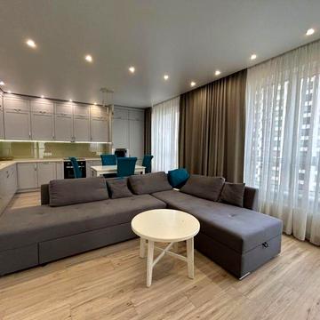 Зарічна вул., 1-В