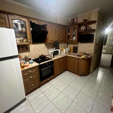 Княжий Затон вул., 12