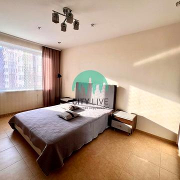 Івана Пулюя вул., 15а