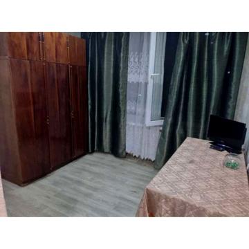 Мілютенка вул., 38