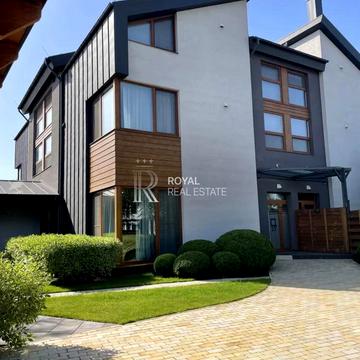 Лютнева вул., 58