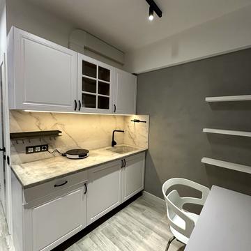 Набережна вул., 8д